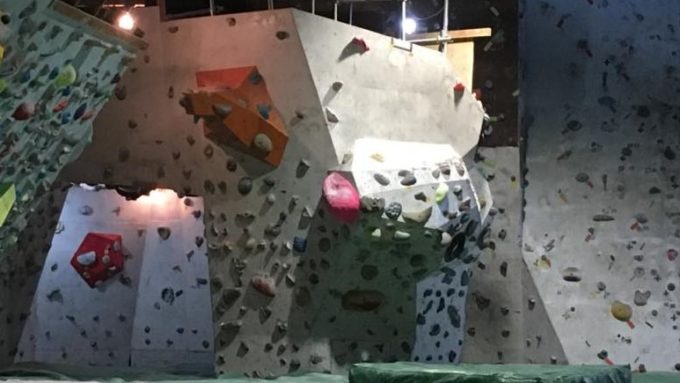 富山県のクライミング施設「フリークライミングジム Gecko（ゲッコー）」